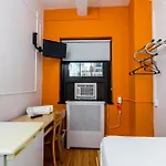 Vanderbilt Ymca Hostel *