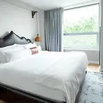Coda Williamsburg Hotel