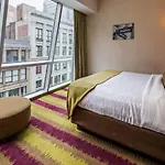Hotel Western Premier Herald Square