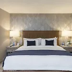 Hotel Artezen