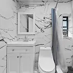 Private Hot Tub-private Gated Sailor Moon House In Williamsburg W Gym Homestay *