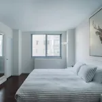 Unique Three Bedroom Two Bath In Murray Hill