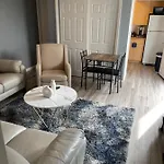 Modern One Bedroom Apartment