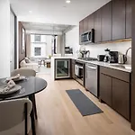 Chic And Spacious 2bd With Washer And Dryer In Unit * New York