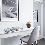 Perfectly Located 2bd Near Times Square With Gym Apartment
