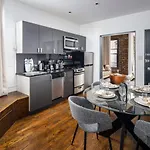 Luxurious 3bd Penthouse In Upper East Side Apartment