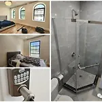 Little Manhattan Homestay *