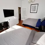 Perfect 2 Bedroom Apartment Near Central Park