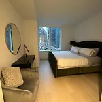 Walking Distance From Central Park Luxury Apartment