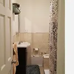2 Spacious Oasis To Choose From 20 Min From Manhattan In A Quiet Neighborhood Apartment New York