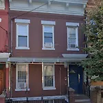 2 Spacious Oasis To Choose From 20 Min From Manhattan In A Quiet Neighborhood *