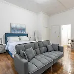 2 Bedroom In The Heart Of Midtown!