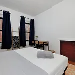 Relaxing 1 Bedroom In Garment City