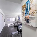 One Bedroom Elegant Apartment In New York