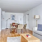 Midtown E 1br W Gym Doorman Nr The 6 Nyc-4 * New York