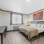 Highbridge Hotel 3*