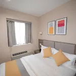 Hotel Flushing Garden 2*