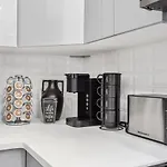 Swj Whole Bldg - Largest Place In Nyc_21 Beds_6 Apts