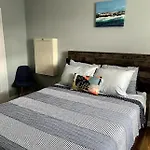 Brooklyn\'S 2Bedroom Delightful Inn