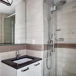 Apartment Gorgeous Midtown W 1br W Gym Nr Times Sq Nyc-651 New York
