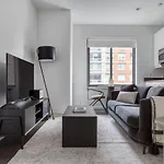 Gorgeous Midtown W 1br W Gym Nr Times Sq Nyc-651 New York