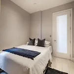 Cozy & Convenient Midtown Condo-Hotel!