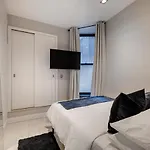 Cozy & Convenient Midtown Condo-Hotel!