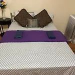 A Cheap Room In Queens
