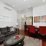 Spacious 1 Bedroom Close To Central Park
