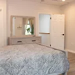 Modern 1br Exclusive Space In Historic Brooklyn