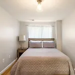 Free Access To Manhattan With Free Parking