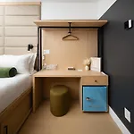 Little Charlie Hotel