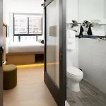Little Charlie Hotel