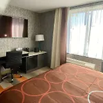 Super 8 By Wyndham Brooklyn Williamsburg 2* New York