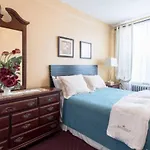 Comfortable 3 Bedroom Hotel Apartment