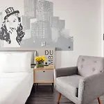 Nu Hotel *