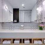 Nu Hotel New York