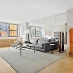 Cozy Apartments On 51St St In Manhattan Ny