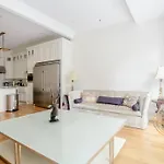 Little Manhattan Homestay *