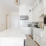 Little Manhattan Homestay *