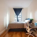 Little Manhattan Homestay New York