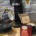 Stylish 1 Bedroom Apt - Brooklyn By Train Station