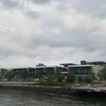 Apartment By Harbor New York