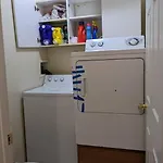 Private In 4 Bedroom Ground Near Subway
