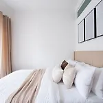 1290-13 Newly Renovated 2 Bedrooms In Ues