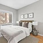 Top Notch 2Br Suite Minutes To Central Park