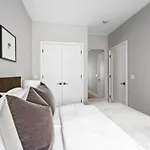 Notch 2br Minutes To Park New York