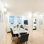 Luxury 2Br Duplex 5Min To Central Park