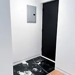 Apartment New Cozy Modern Minimalist In Brooklyn At Rem-casa