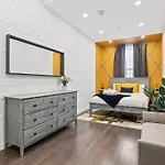 Swj 2nd - Times Sq, Brooklyn Bridge, Lga In 15 Min Apartment *